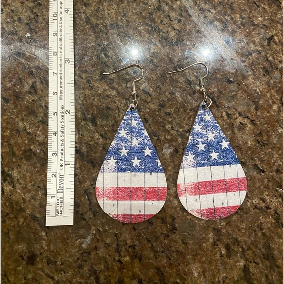 4th Of July New Patriotic Handmade Earring - Picture 2 of 2